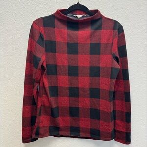 Beachlunchlounge long sleeve soft black and red shirt.